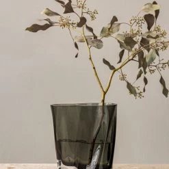 Gabriel Tan New Aer Vase